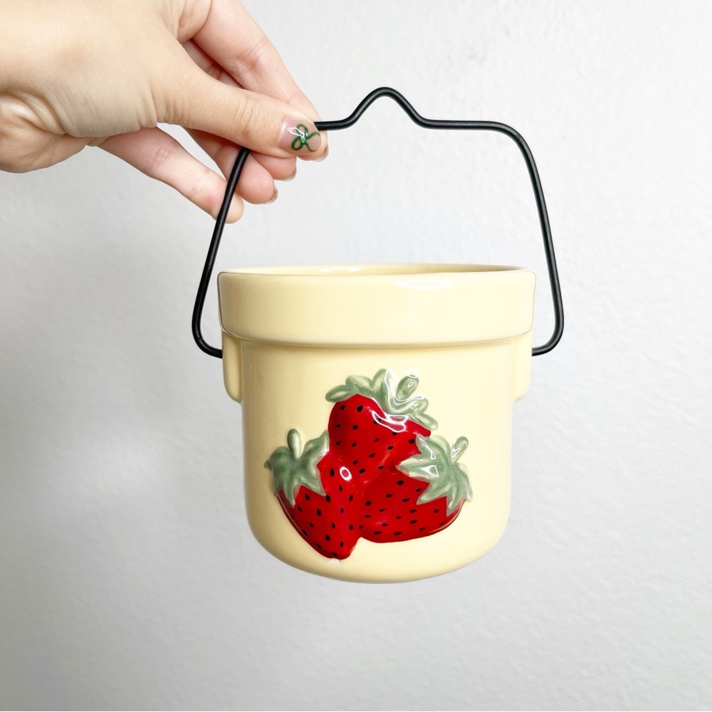 Tender Heart Treasures Vintage Strawberry Crock with‎ Handle Butter Yellow